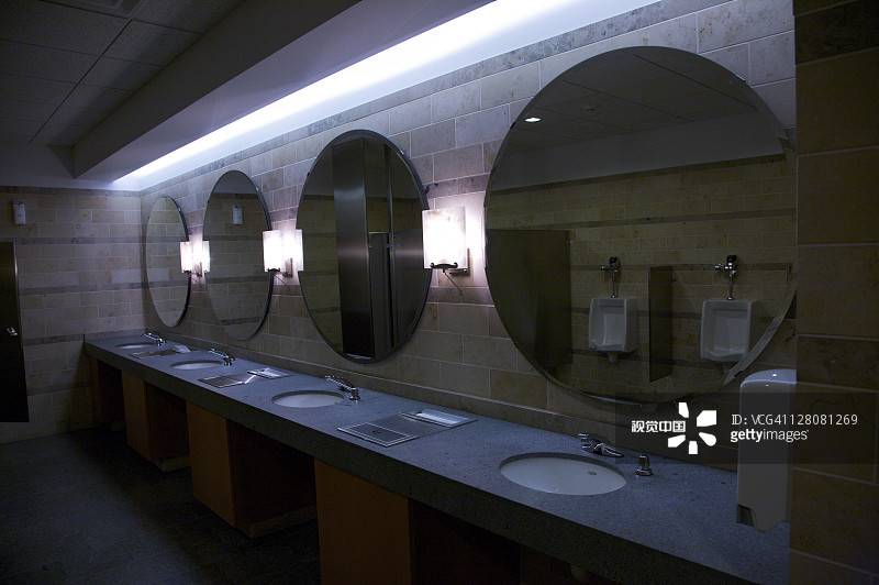 明尼阿波利斯艺术学院的男洗手间图片素材