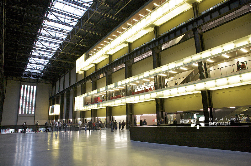 英国伦敦泰特现代艺术馆涡轮大厅图片素材