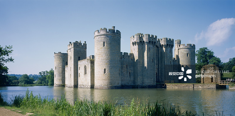 英国英格兰萨塞克斯郡博迪亚姆城堡图片素材