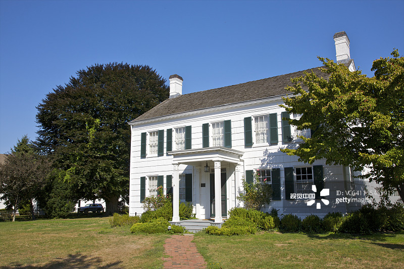 通往博物馆前门的道路图片素材