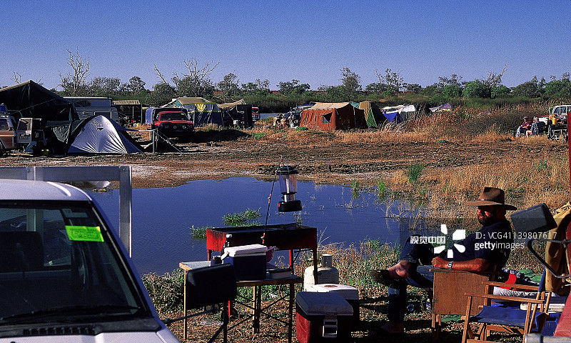 昆士兰州伯兹维尔赛马期间的伯兹维尔露营地图片素材