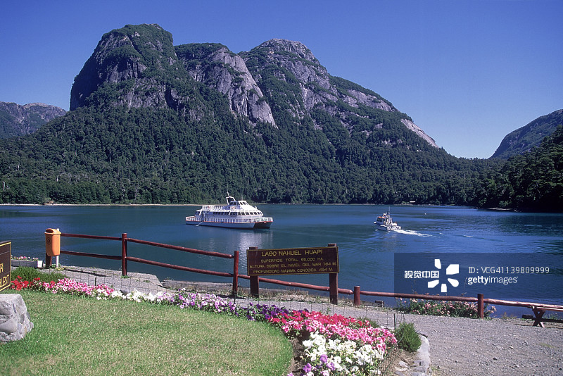 阿根廷巴塔哥尼亚巴里洛切的纳韦尔瓦皮湖图片素材