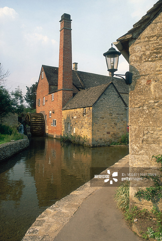 英格兰格洛斯特郡下斯劳特磨坊图片素材