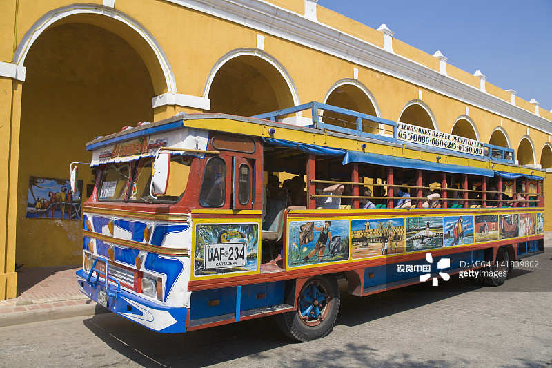 旅游巴士，奇瓦，哥伦比亚卡塔赫纳图片素材