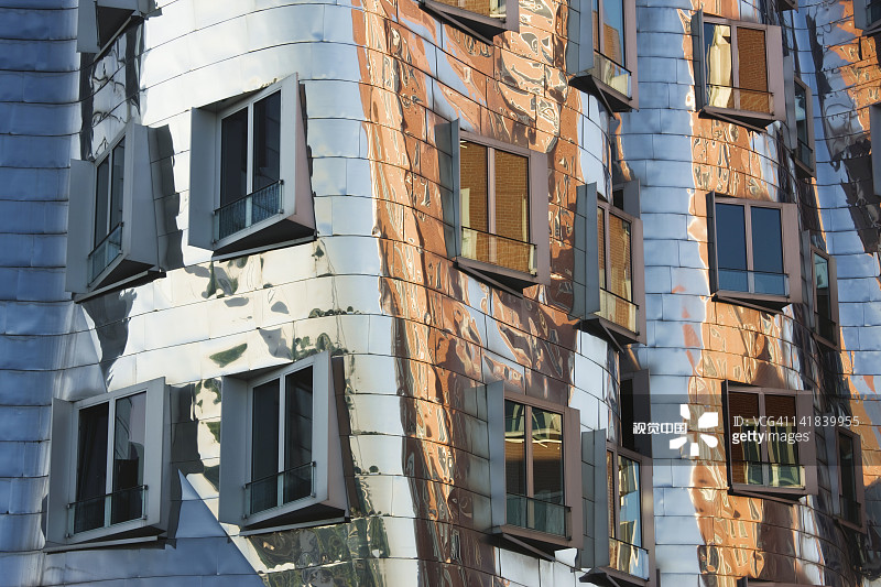 德国北莱茵-威斯特法伦州杜塞尔多夫媒体港新关税大楼图片素材