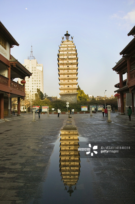 中国云南昆明19世纪东寺塔景观图片素材