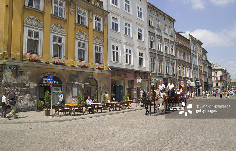 克拉科夫格罗德兹卡大街的马车图片素材