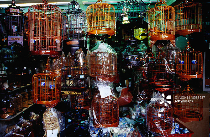 香港元圃街雀鸟花园的鸟笼商店图片素材