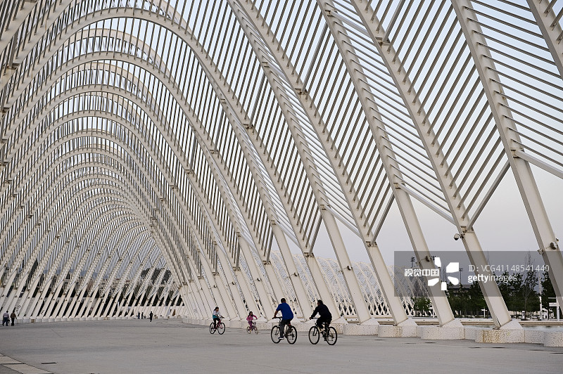 卡拉特拉瓦拱门，奥林匹克村图片素材
