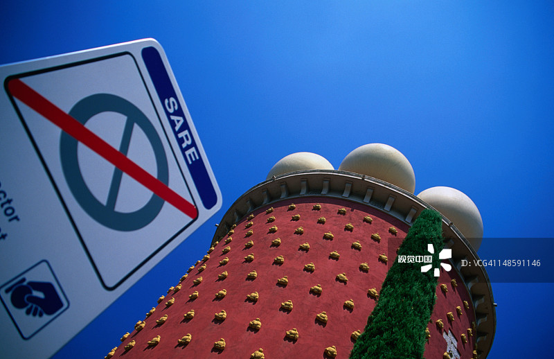 菲格拉斯达利剧院博物馆外的街道标志图片素材