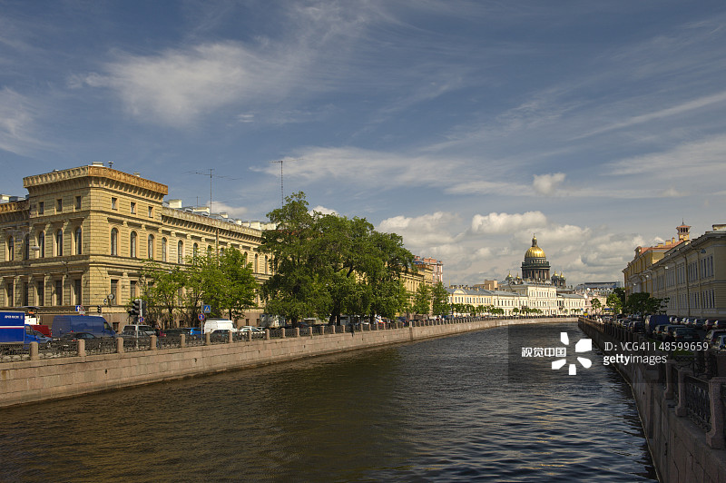 丰坦卡运河和圣以撒大教堂图片素材