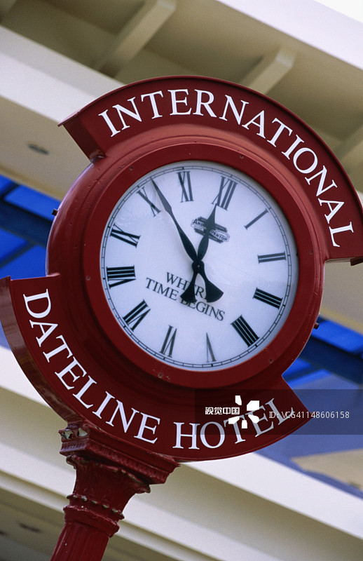 国际日期变更线酒店时钟图片素材