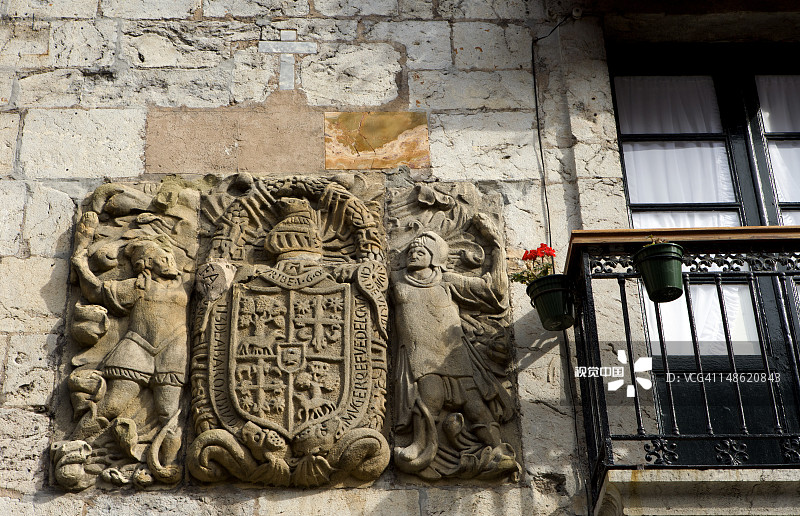 建筑物上的盾徽图片素材