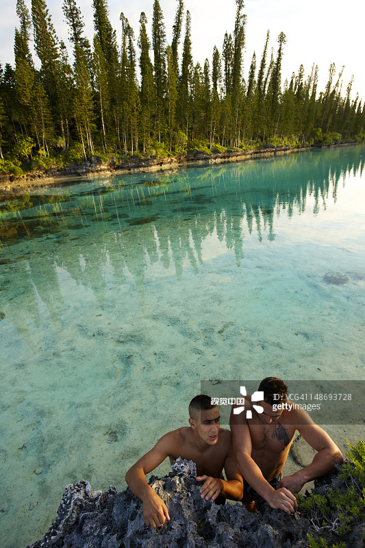 奥罗天然游泳池和南洋杉，奥罗湾图片素材