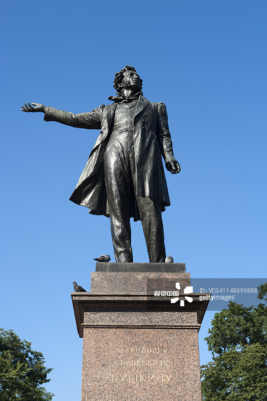 亚历山大·普希金雕像图片素材