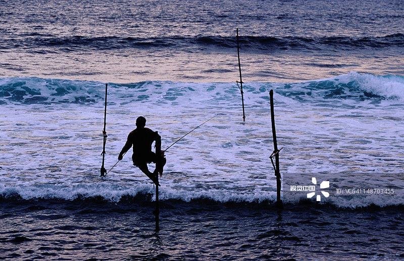 科加拉的高跷渔夫图片素材