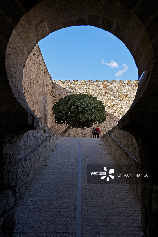 穆斯林特鲁希略城堡入口图片素材