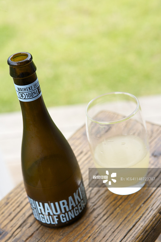 怀赫科岛豪拉基湾姜汁啤酒图片素材