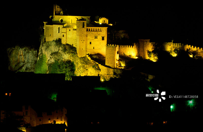 夜晚的阿尔克萨尔城堡图片素材