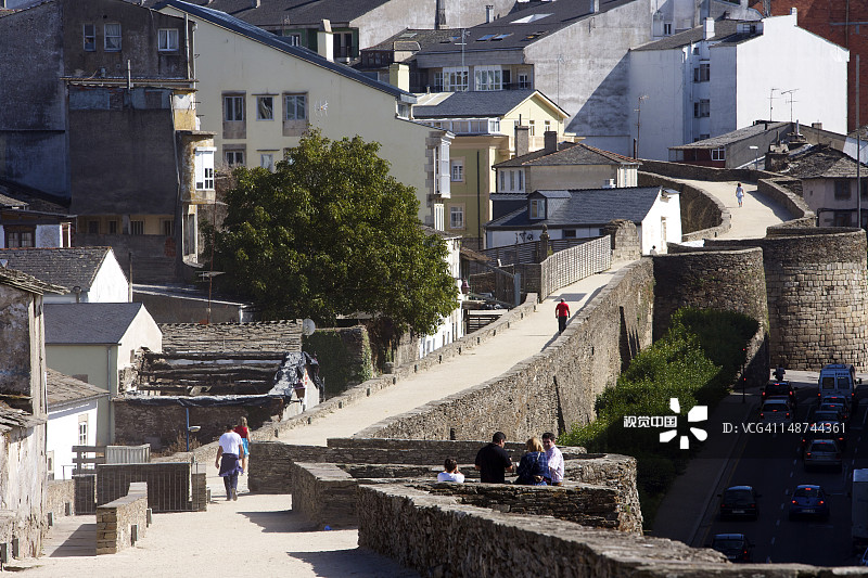 古城周围的3世纪罗马墙图片素材