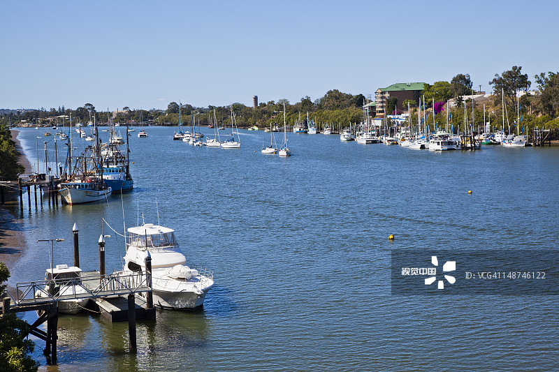 伯内特河上的船只图片素材