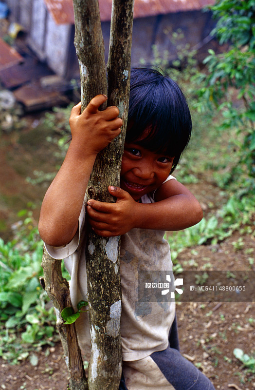 巴纳韦伊富高村的男孩图片素材