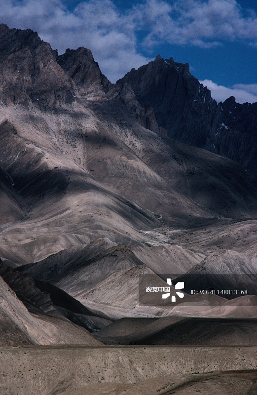 拉马尤鲁山区景观图片素材