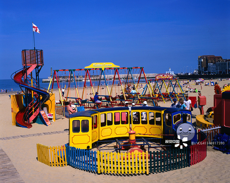 马盖特海滩上的托马斯小火车图片素材