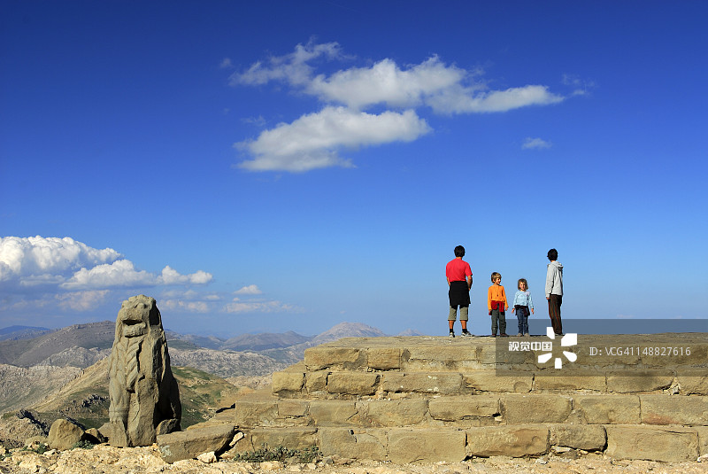 内姆鲁特山图片素材