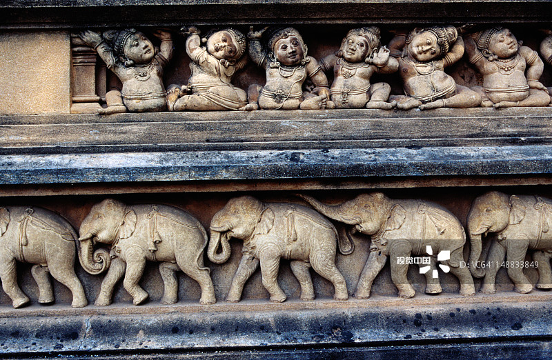凯拉尼亚皇家寺墙上的石制横饰带细节图片素材