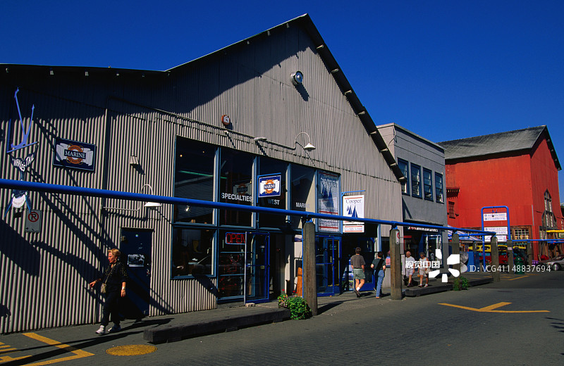 温哥华格兰维尔岛公共市场内的购物中心建筑，可购买各种美食。图片素材