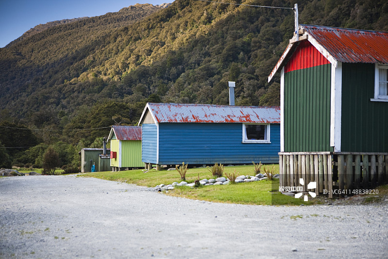 米尔福德峡湾公园冈恩营地古朴住宿图片素材