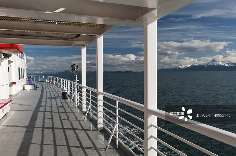 阿拉斯加海洋公路哥伦比亚号渡轮甲板乘客景观图片素材