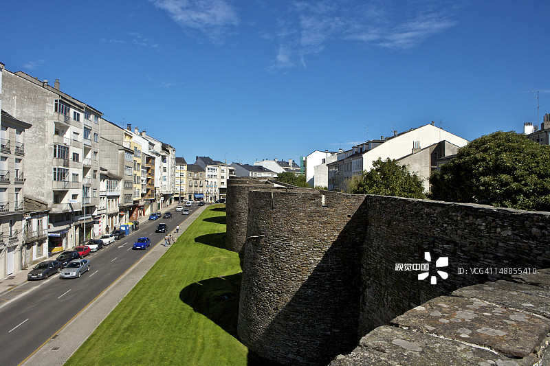 古城周围的3世纪罗马墙图片素材