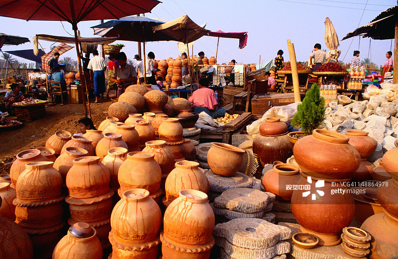 巴戈市场陶器售卖图片素材