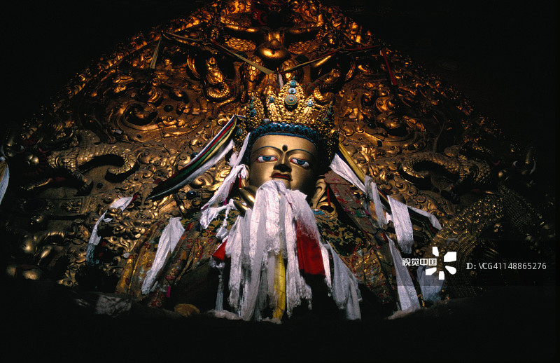 哲蚌寺弥勒殿的弥勒佛（强巴佛）雕像图片素材