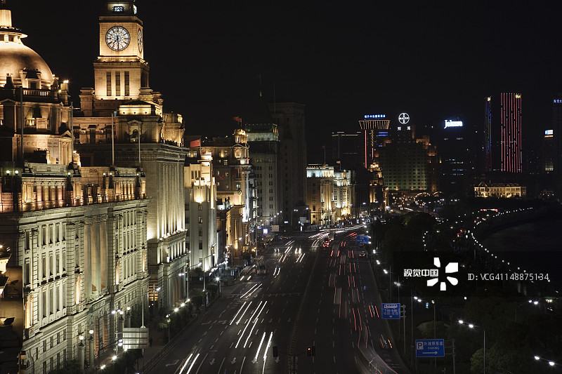 上海外滩与和平饭店图片素材