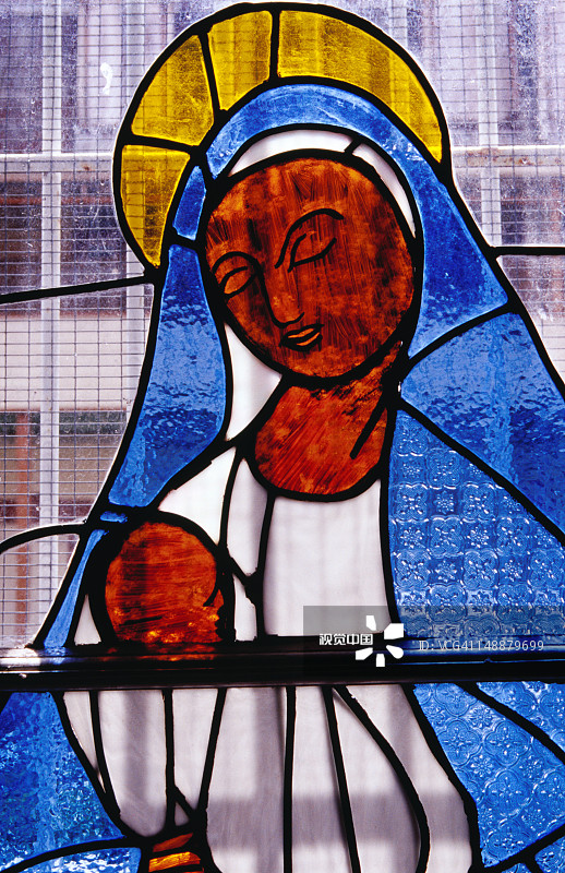 圣母无染原罪主教座堂的彩色玻璃窗图片素材