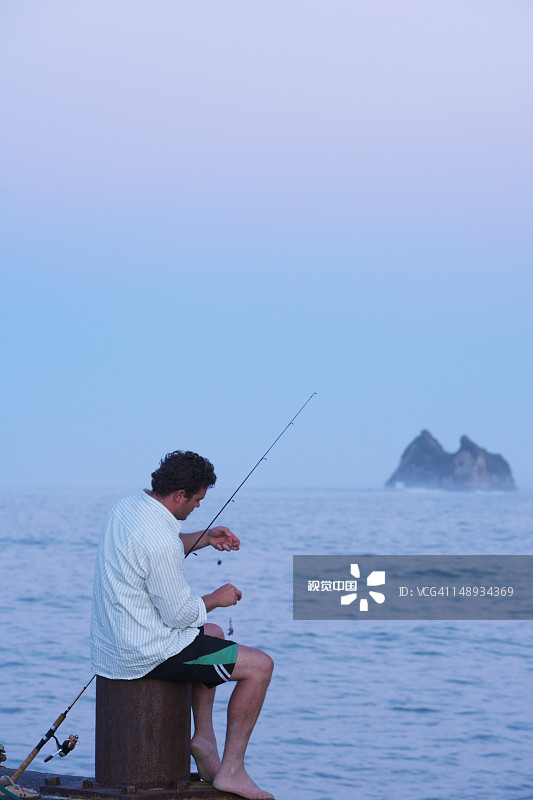 托拉加海湾码头捕鱼图片素材