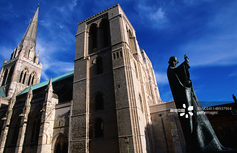 圣理查德雕像和奇切斯特大教堂图片素材