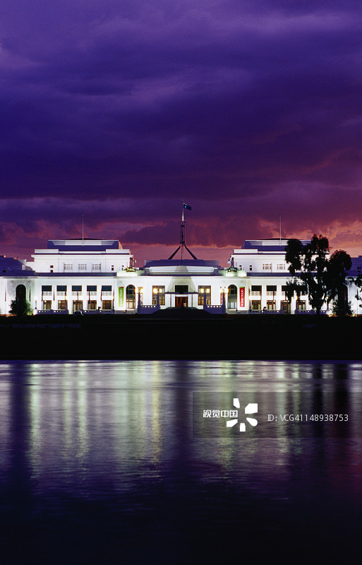 黄昏时的旧国会大厦图片素材