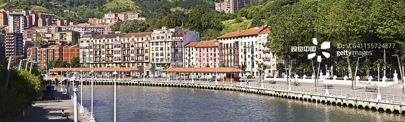 毕尔巴鄂河畔风光图片素材