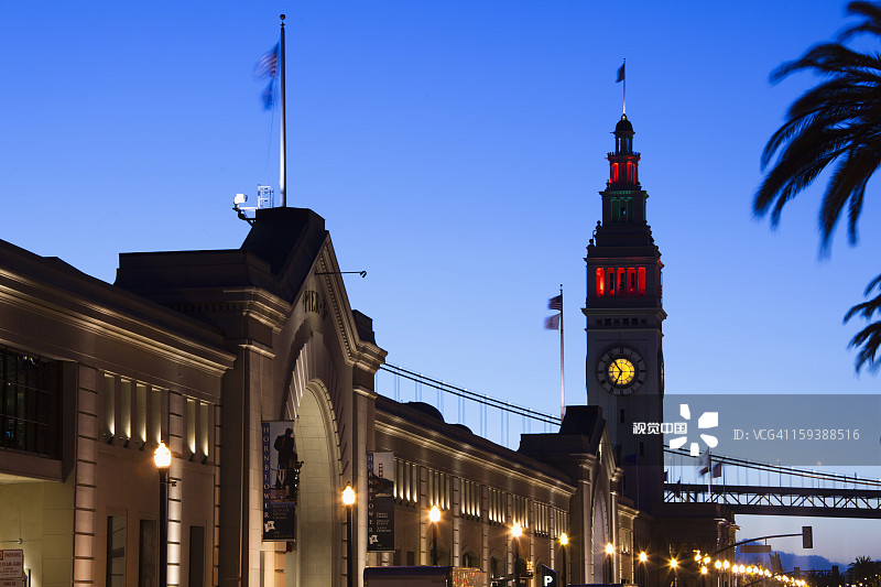 旧金山Embarcadero的渡轮大厦黎明图片素材