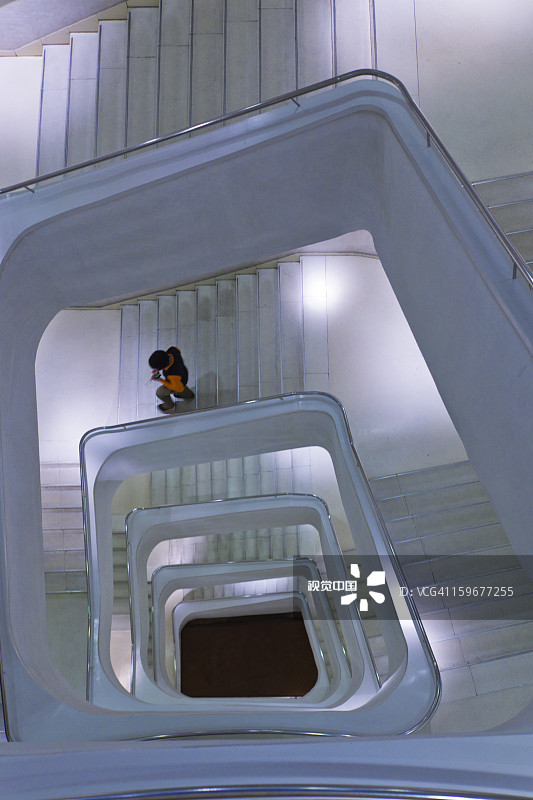 西班牙马德里普拉多大道区域的 Caixa Forum图片素材