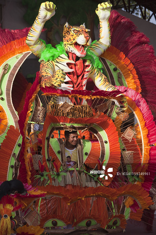 Boi Bumba节的表演服装展示图片素材