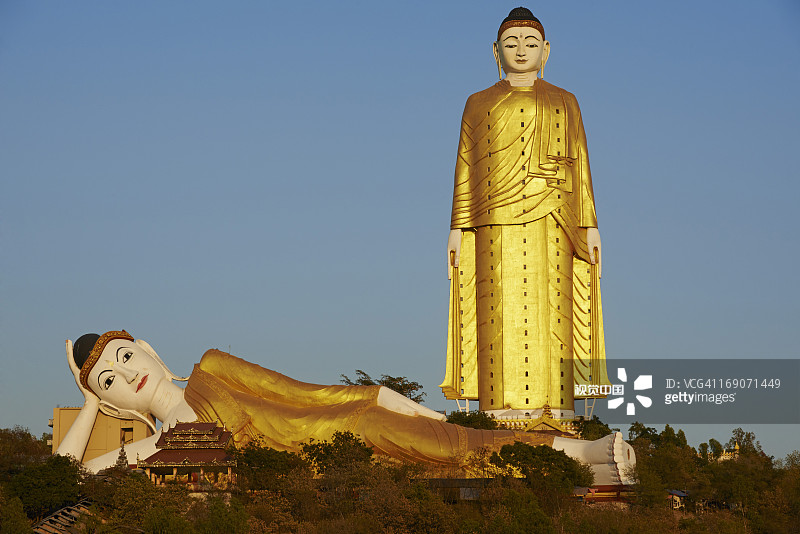 缅甸蒙育瓦菩提达塔昂卧佛像图片素材