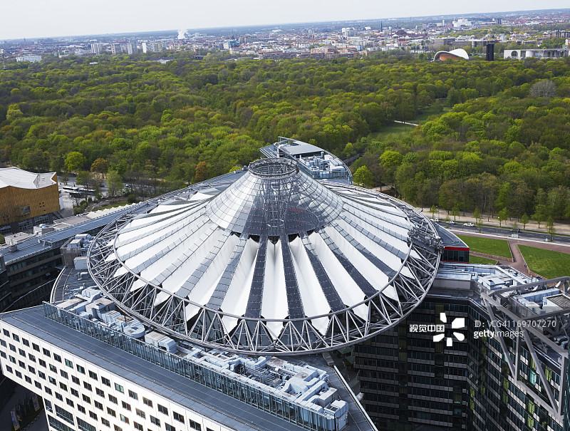 索尼中心屋顶的鸟瞰图图片素材