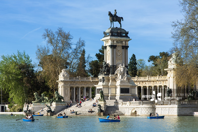 马德里丽池公园图片素材
