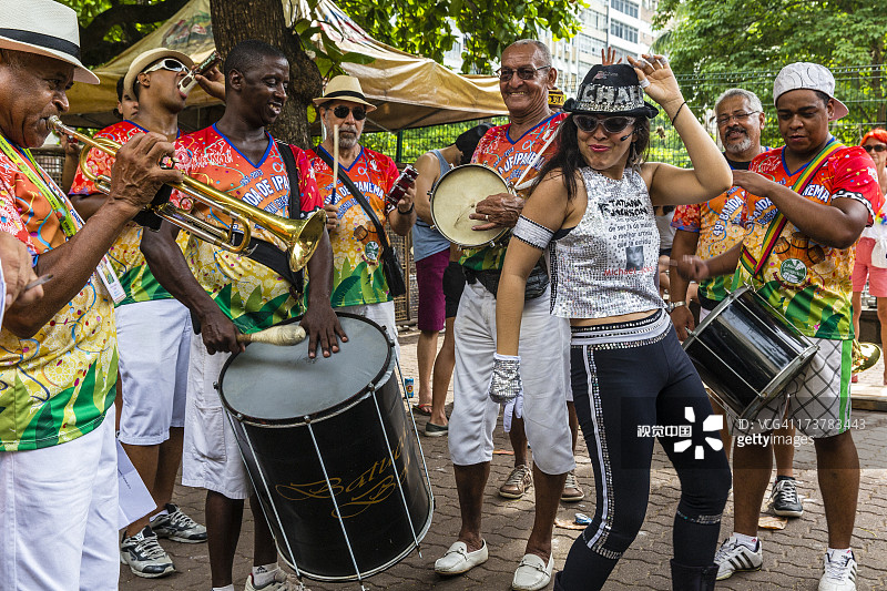 伊帕内玛乐队的舞者图片素材