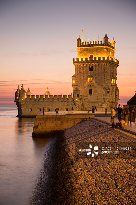 日落下的贝伦塔图片素材